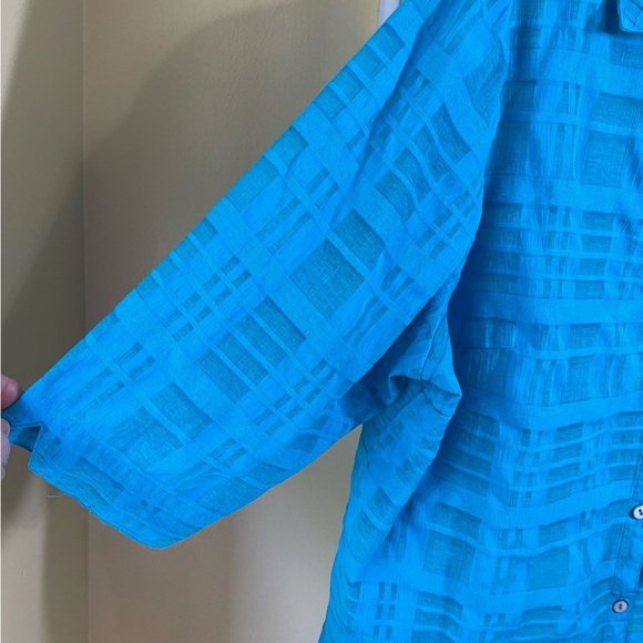 White Stag Blue Boxy 3/4 Sleeve Button Down - Picture 5 of 10